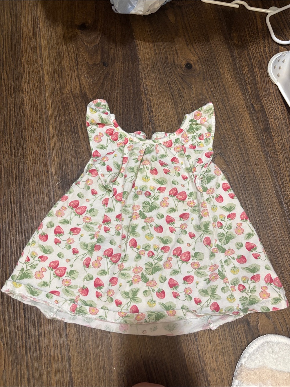 Max Studio White Strawberry Print Ruffle Sleeve Top